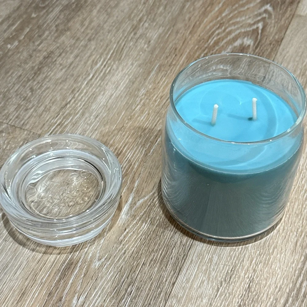 New Yankee Candle Catching Rays 13oz Medium Jar Blue Turquoise Scented